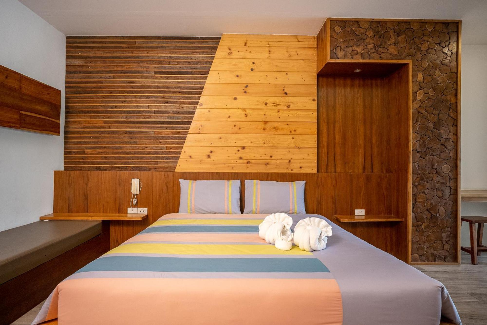 Tamnanpar Resort Ban Phe Exterior photo